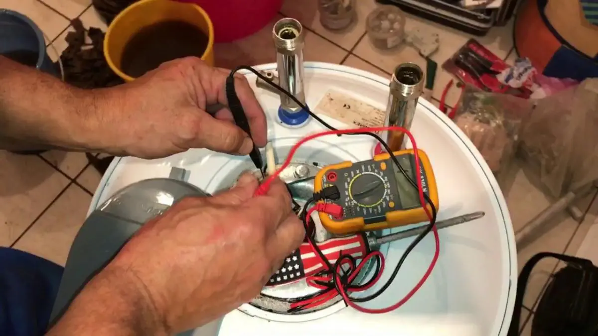 Ремонт водонагревателей Electrolux в Ленинске-Кузнецком — выгодная цена от 2351 руб., Мастер24