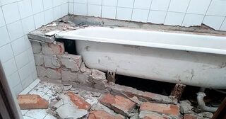 Демонтаж ванны в Ленинске-Кузнецком от Мастер24 — быстро, недорого, вывоз старой ванны от 1022 руб.